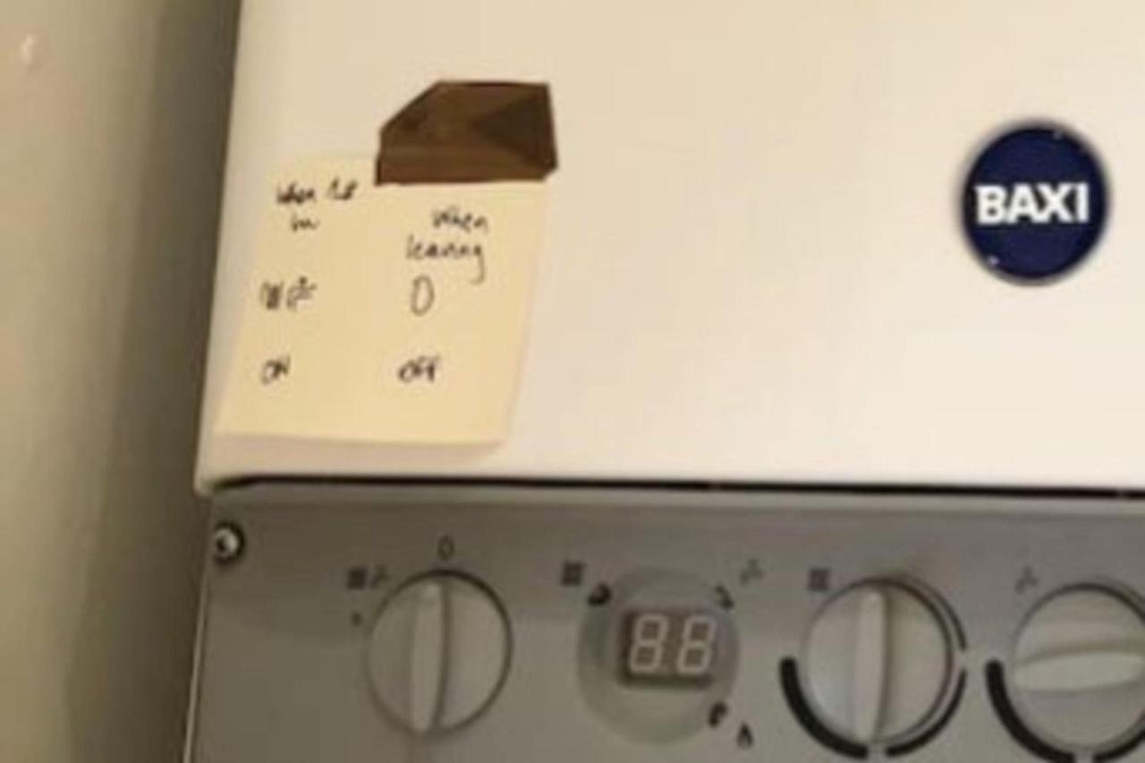 Newly Furnished 2 Bedroom Apartment On Leith Walk إدنبرة المظهر الخارجي الصورة